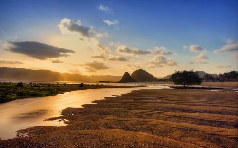 Sunset di Pantai Kuta, Lombok