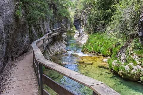 board_walk_through_cerrada_de_elias_gorge_in_cazorla_national_park_jaen_andalucia_spain_680.jpg