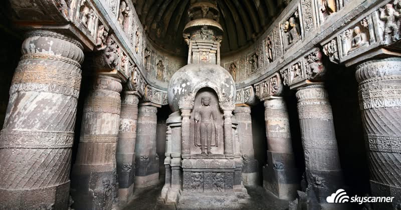 Temple, Ajanta Caves Orleans nesting spot treatment. India