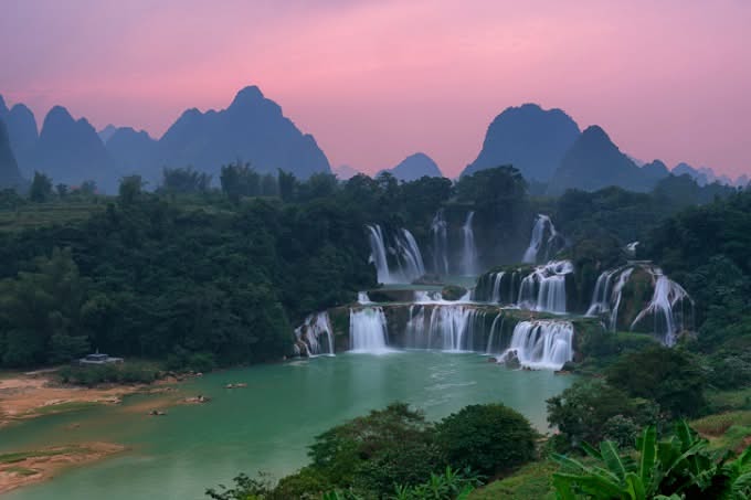 http://kenjogame.blogspot.com/ Destinasi Penduduk ASEAN - Vietnam