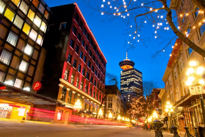 Gastown at night © Kenny Louie/Flickr