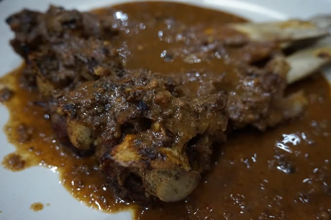 http://kenjogame.blogspot.com/ 7 Kuliner Khas Makassar Yang Akan Membuat Anda Tak Ingin Pulang - Konro Bakar