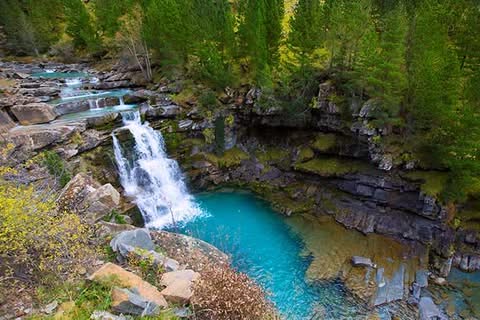 gradas_de_soaso_ordesa_valley_natural_park_pyrenees_huesca_aragon_680.jpg