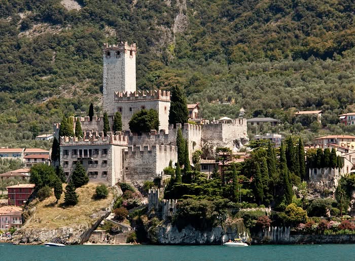 I 20 castelli più belli d'Italia I 20 castelli più belli d'Italia