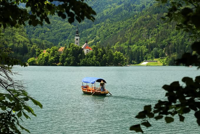 680-boat-on-lake-bled-slovenia-europe-sh