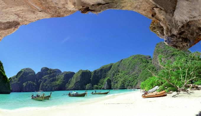 Phi-phi Island