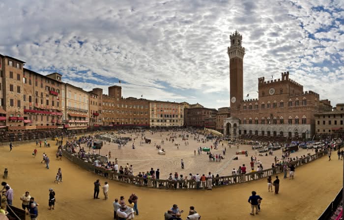 Les 14 plus belles places du monde