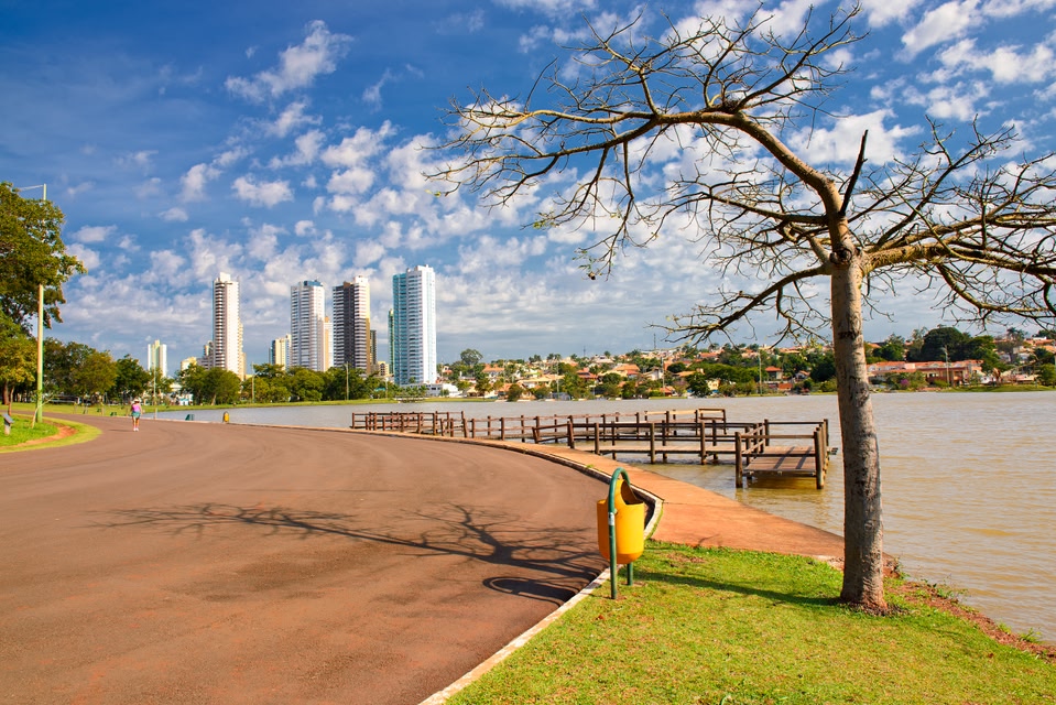 Voli economici da Milano Bergamo Orio al Serio a Campo Grande a partire da 1.174 € Skyscanner Voli economici da Milano Bergamo Orio al Serio a Campo Grande a partire da 1.174 € Skyscanner