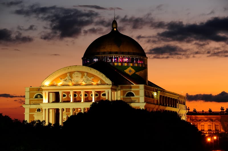 Clic a la foto para encontrar hoteles baratos en Manaus Clic a la foto para encontrar hoteles baratos en Manaus