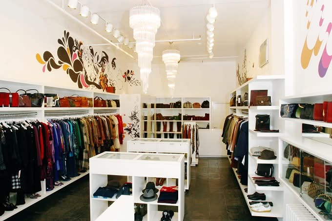 © Amarcord Vintage Fashion