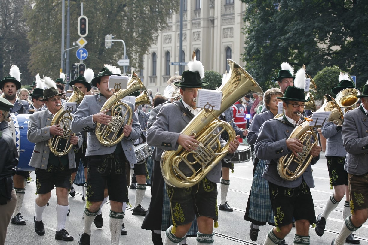 Oktoberfest 2026: Flights to Munich, when to book and what to pack