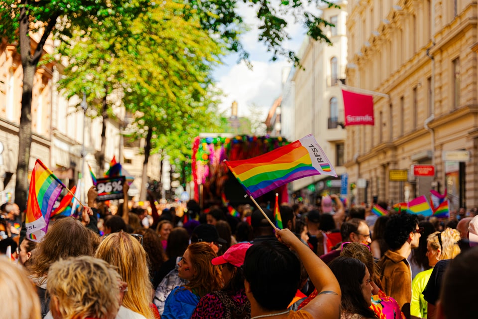 Optocht tijdens Pride