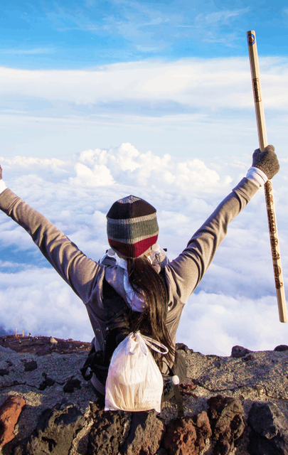 Climbing Mt Fuji