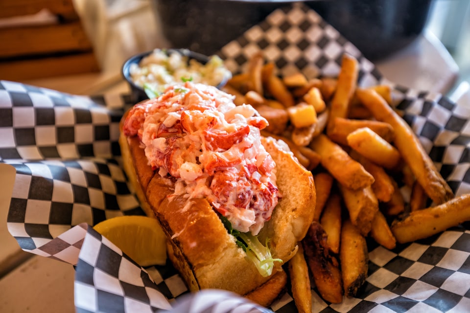 Where to go to eat the best seafood in the world | Skyscanner US