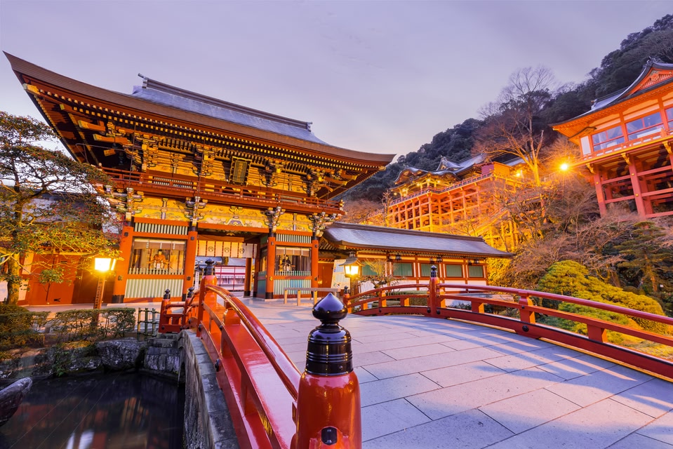 Sensō-ji temple at sunset