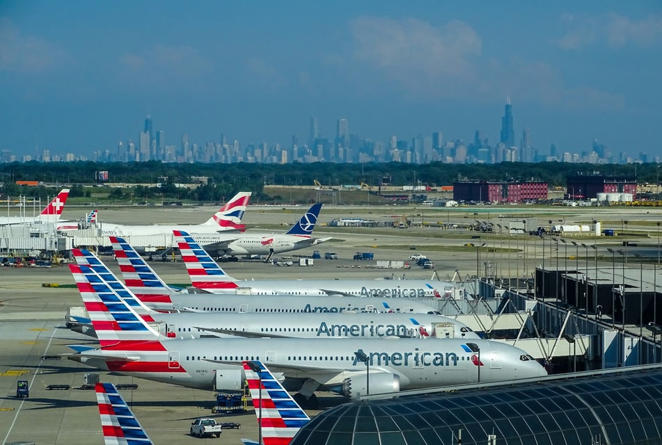 plusieurs avions american airlines sur le tarmac
