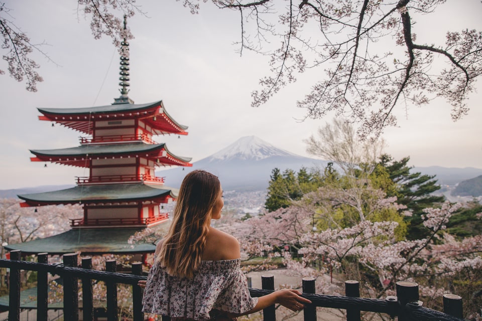 東京