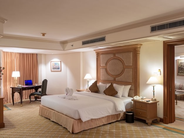 Montien Riverside Hotel Bangkok