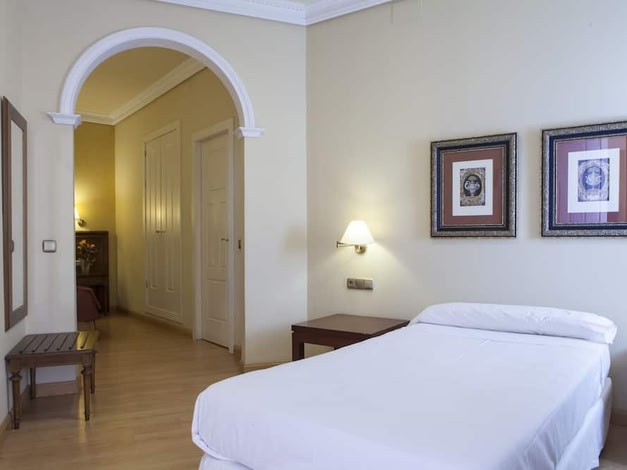 Hotel Cervantes