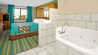 Super 8 by Wyndham Denver Stapleton