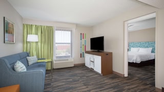Hampton Inn & Suites Kansas City-Merriam