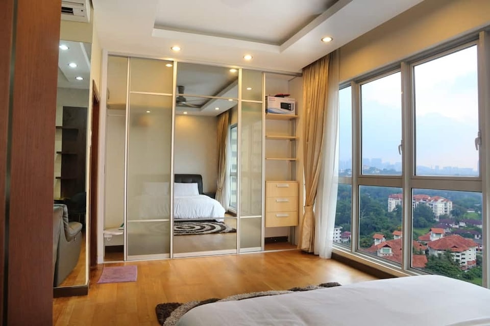 Regalia Residence Hostel