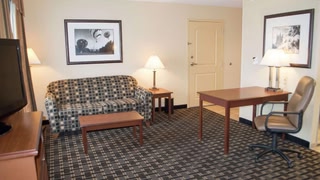 Hampton Inn & Suites Columbia (at the University of Missouri)