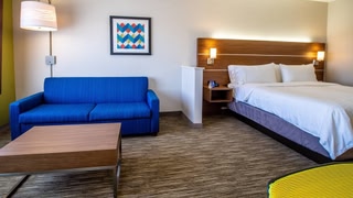 Holiday Inn Express & Suites Oklahoma City Airport by IHG