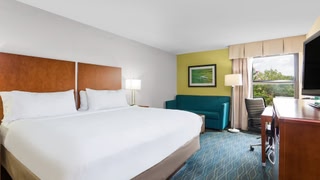 Holiday Inn Express & Suites WILMINGTON-UNIVERSITY CTR by IHG