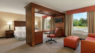 Hampton Inn & Suites Charles Town
