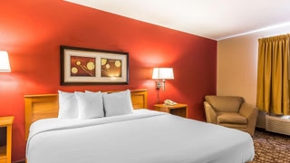 Quality Inn & Suites Chesterfield Village