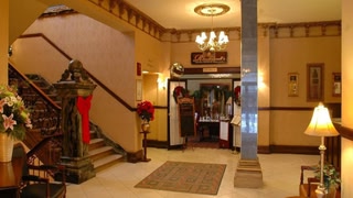Hotel Senator