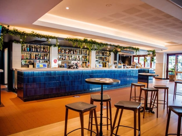 Bankstown Hotel
