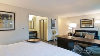 Hampton Inn & Suites Bellevue Downtown-Seattle