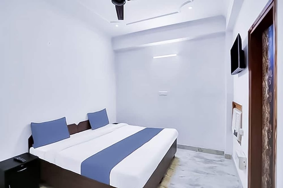 Roomshala 117 Shubham Residency