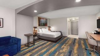 La Quinta Inn & Suites by Wyndham Knoxville Papermill
