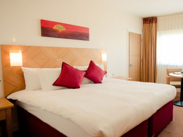 Aspect Hotel Park West