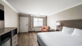 Solara Inn and Suites