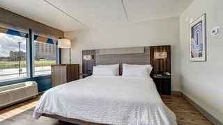 Holiday Inn Express Corpus Christi - Beachfront by IHG