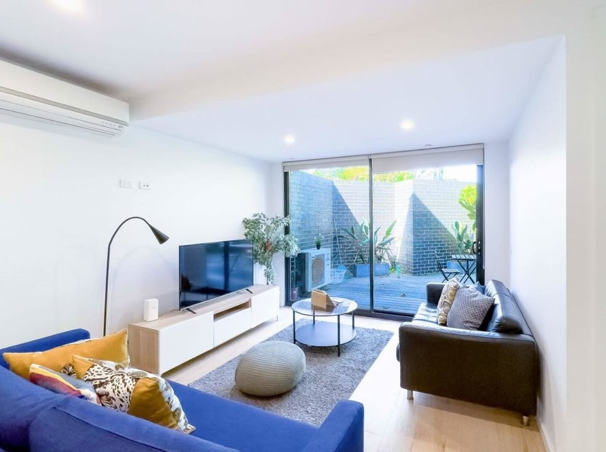 Pride Bentleigh Apartment With Private Garden