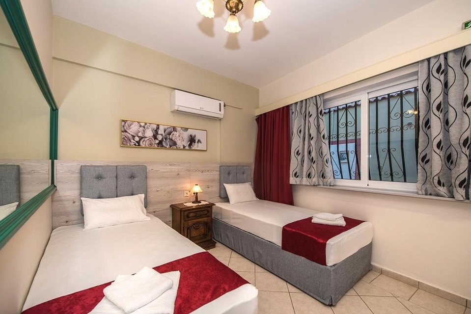 Andretina Sea View Apartments