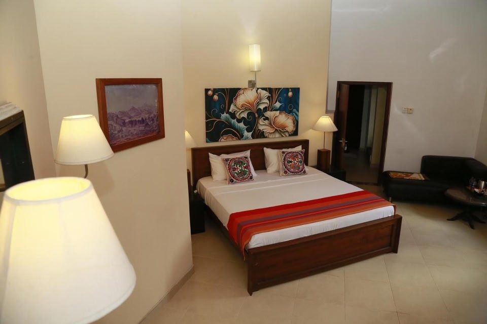 Crown Hills Kandy