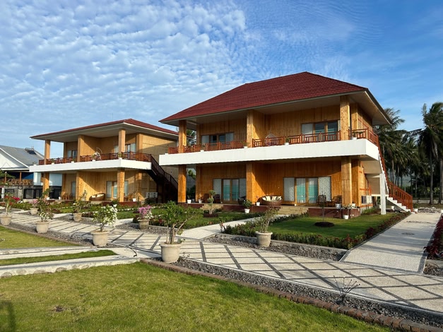 Bayview Beach Resort East Lombok
