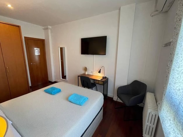 Rooms Nuevo Paris