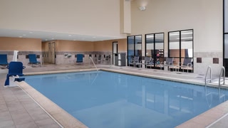 Hampton Inn & Suites Omaha-Downtown