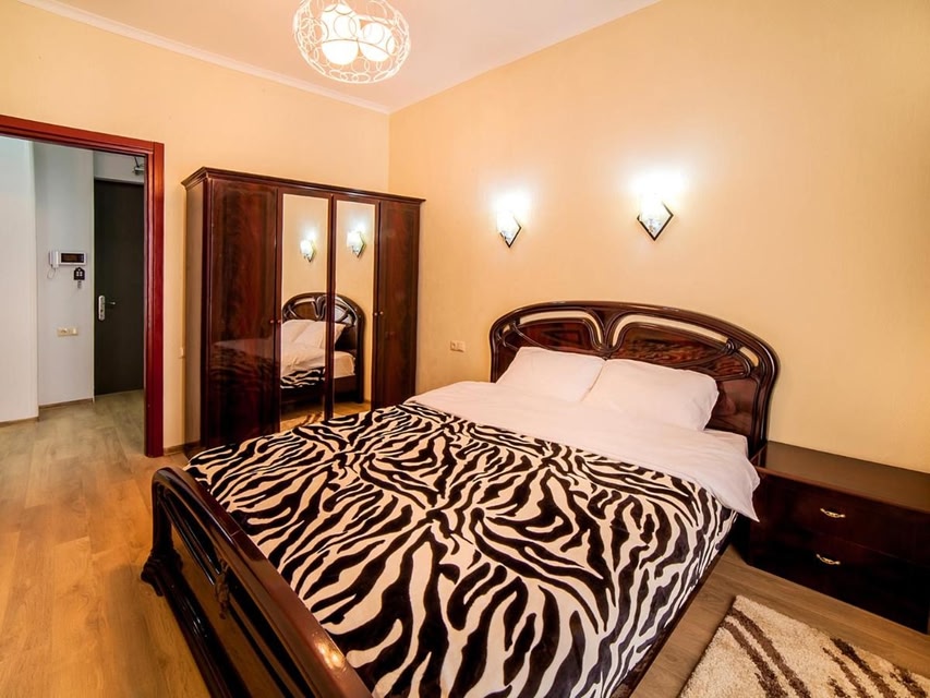 Hermes Apartment