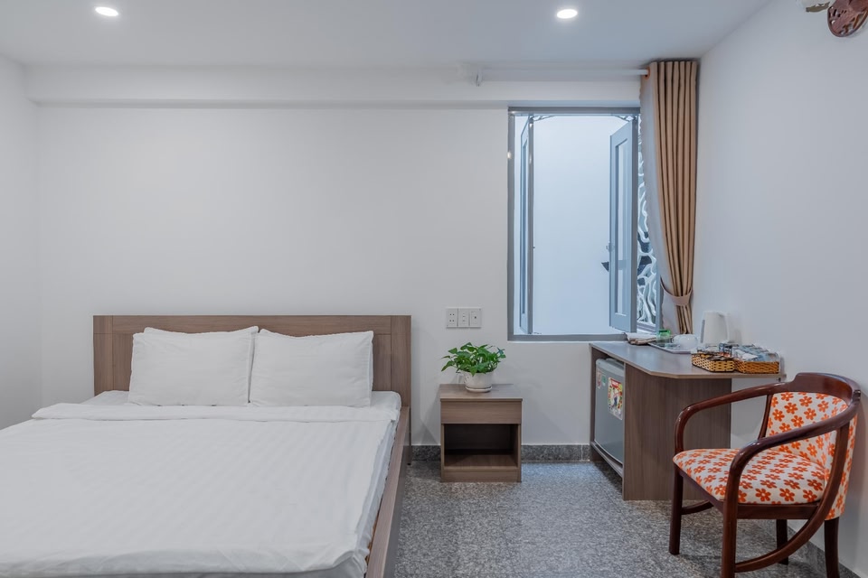 Red Coral Hotel