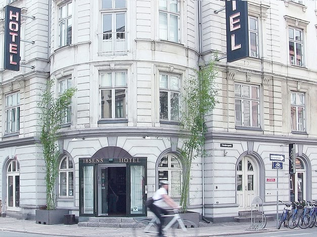 Ibsens Hotel