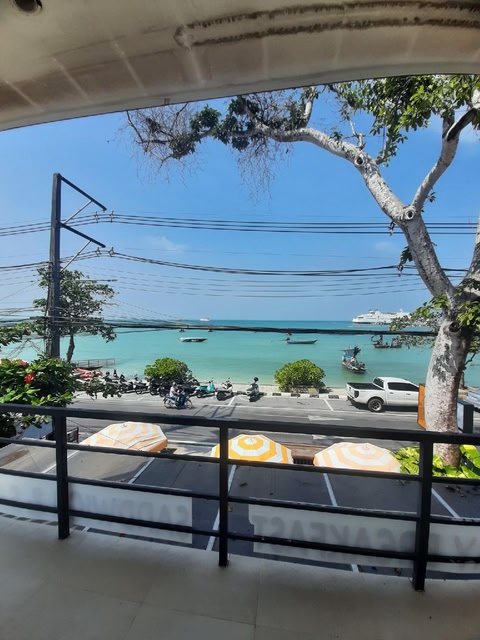 Baan Duang Khae Beach House