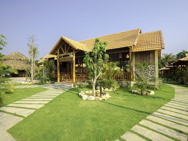 Island Lodge